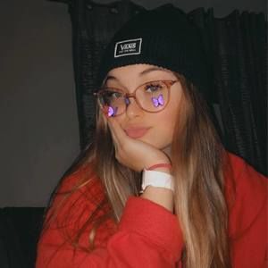 Meet your Posher, Rosalie